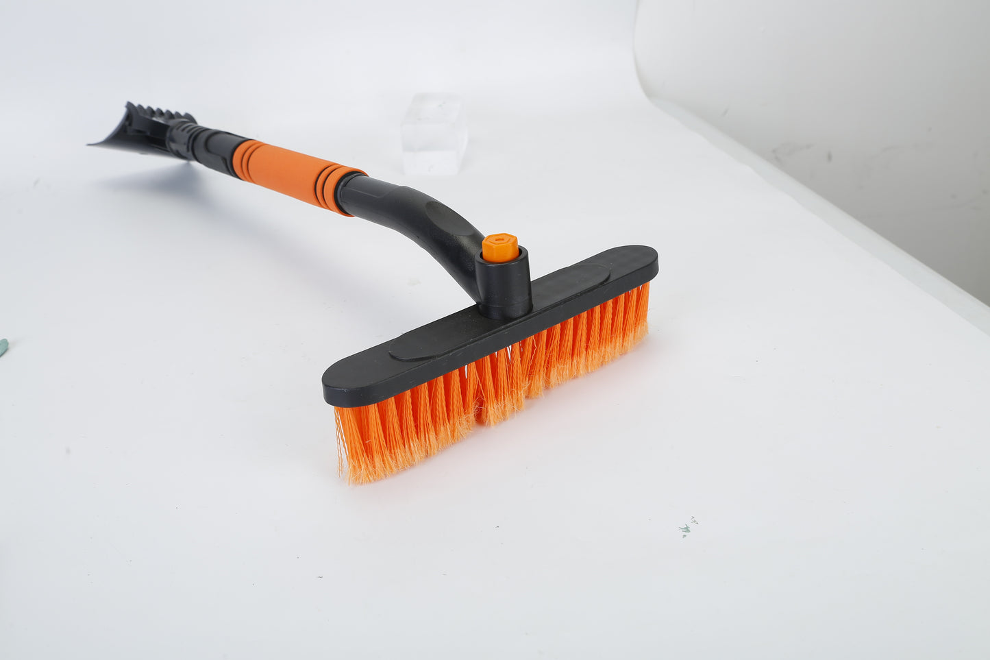 3 Color Options - 1Pc 3 In 1 Windshield Ice Scraper Extendable Car Snow Removal Tool Telescoping Car Broom Snow Shovel Automobile Frost Removal