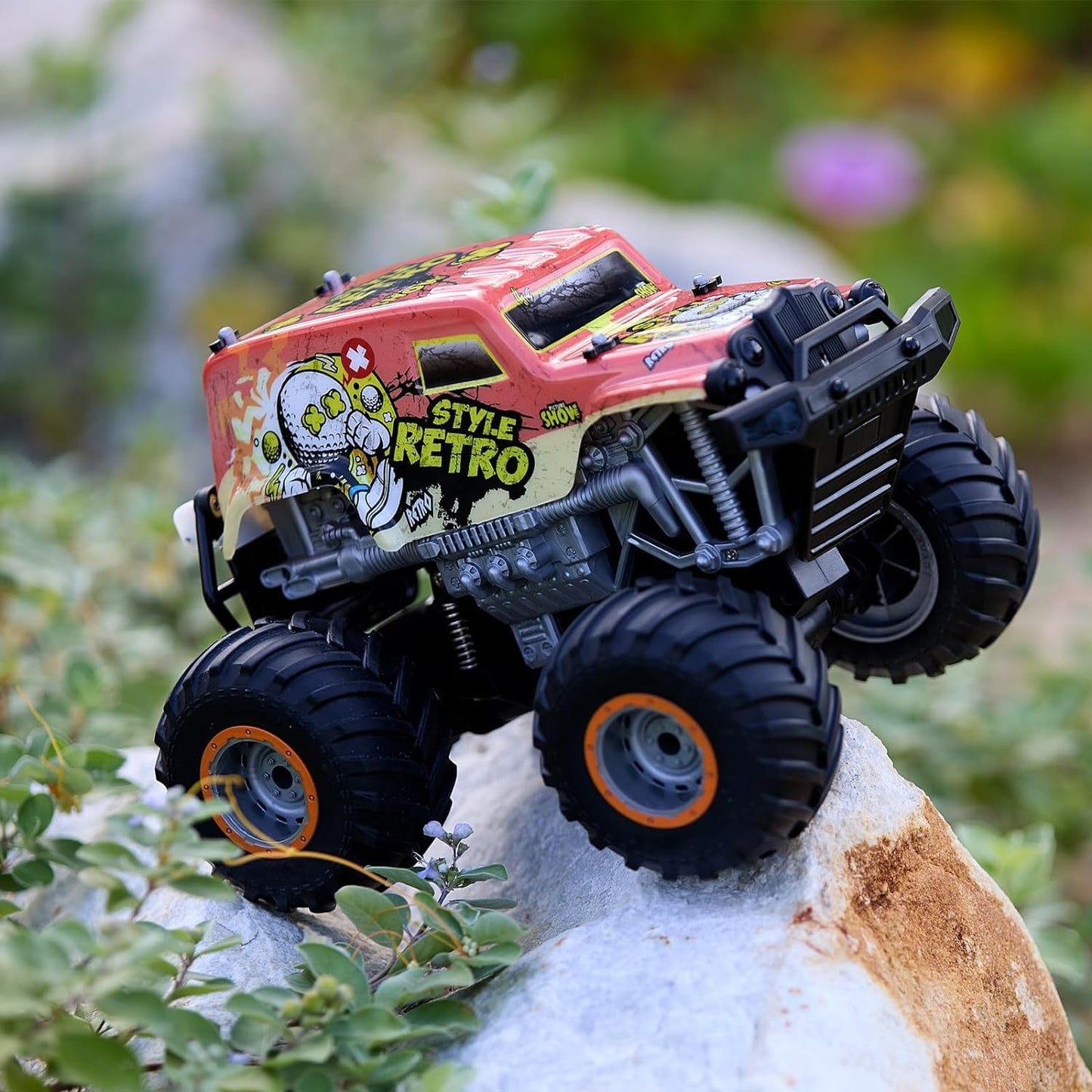 1 .14 All Terrain Off Road 2.4Ghz Remote Control Monster Trucks For Children With LED Lights  Orange