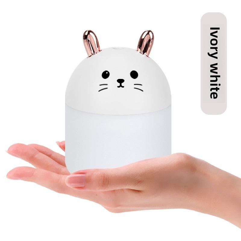 Sweet And Cute Rabbit Humidifier For A Variety Of Scenarios Such As Bedrooms And Offices. It Produces A Fine Mist Of Water For A Gentle Moisturizing Effect. Cute Design, Enjoy The Time Of Humidificati