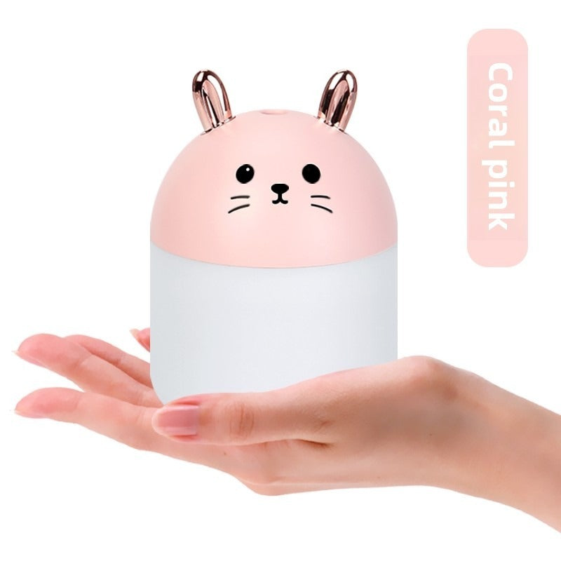 Sweet And Cute Rabbit Humidifier For A Variety Of Scenarios Such As Bedrooms And Offices. It Produces A Fine Mist Of Water For A Gentle Moisturizing Effect. Cute Design, Enjoy The Time Of Humidificati