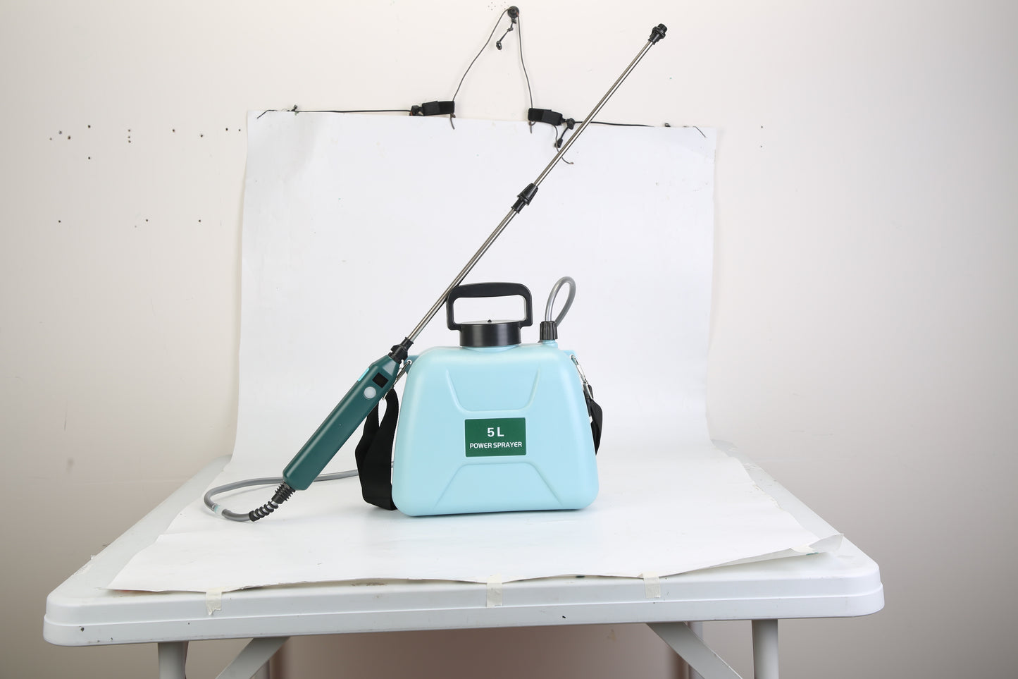 5L 1.32Gallon Battery Operated Water Sprayer Portable Garden Sprayer Electric Sprayer With Rechargeable Handle Telescopic Wand 3 Spray Nozzles Shoulder Strap For Lawn Garden